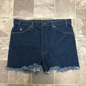 Men’s vintage 70s Levi’s orange tab jean shorts